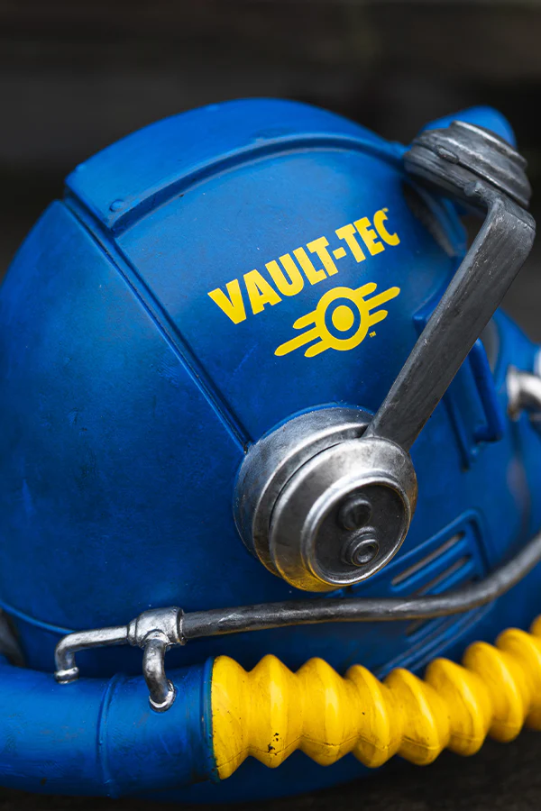 Fallout Vault-Tec T-51 Power Armor Helmet Mini Desktop Statue - Image 8